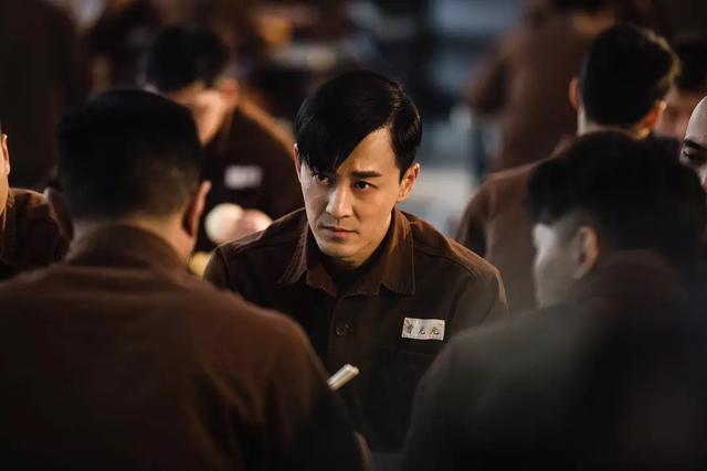 日本精品久久久免费高清海报